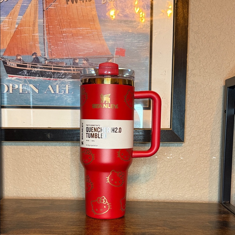 Stanley 40oz Quencher H2.0 Tumbler - Red Hello Kitty Edition NEW With box
